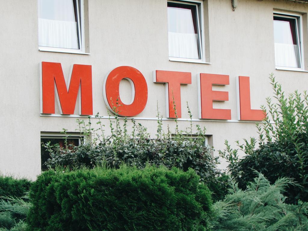 Székesfehérvár Panama Motel المظهر الخارجي الصورة
